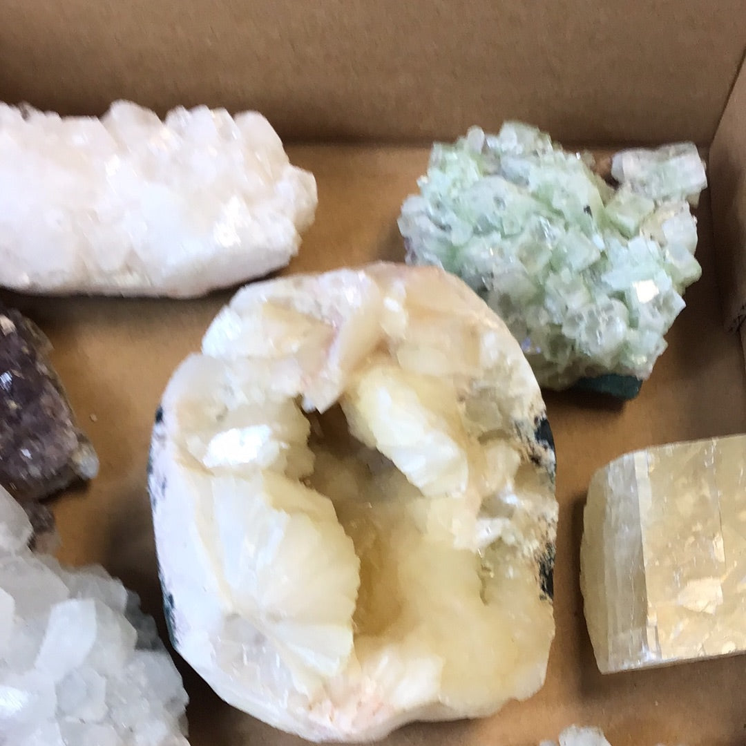 Large Mixed Zeolites Flat