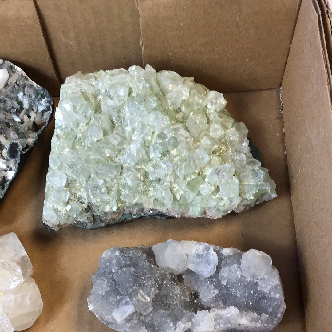 Large Mixed Zeolites Flat