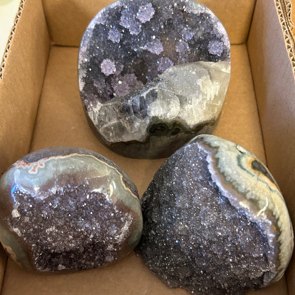 Uruguay Amethyst cut base lot 3