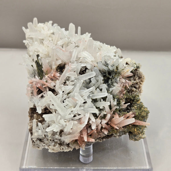 Red Quartz with Epidote (Peru)